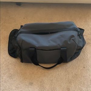 lululemon gym bag